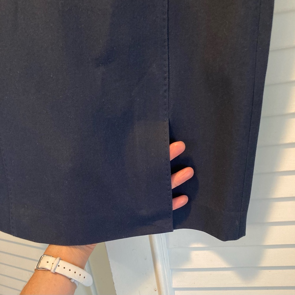 Banana Republic Classic Pencil Skirt Dark Navy Blue Like New Generous Size 0 - Picture 3 of 9